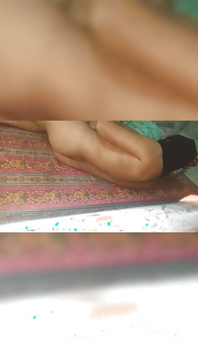 Desi Village schoolgirl had hardcore sex with her stepbrother at school. Indian Hindi Video