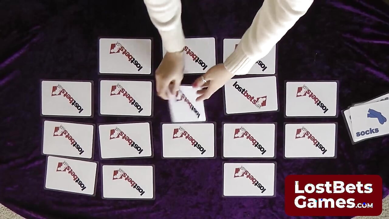 Peut-il étendre sa série de victoires de mémoire de strip-tease à trois