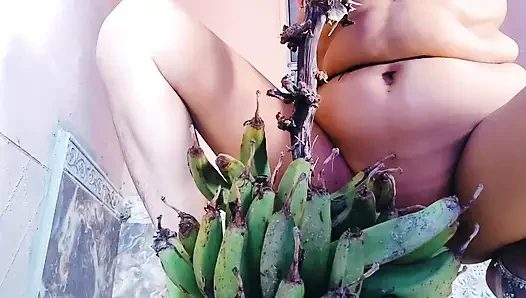 Ibu rumah tangga wanita desi besar wanita desa telanjang penuh