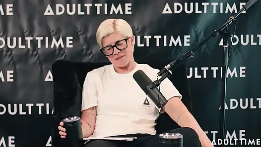 Avery black, trockenes humping, true crime und directing VR corn | der Erwachsenenzeit-Podcast