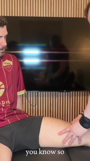 Nezaboravan trenutak iz "Sportske masaže - Slatkom nogometašu guzicu uništenu kad je upoznao novog masera"