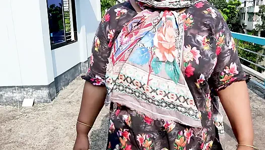 Bangladeshi Outdoor Village bhabi boyfriend fucks PART - 1