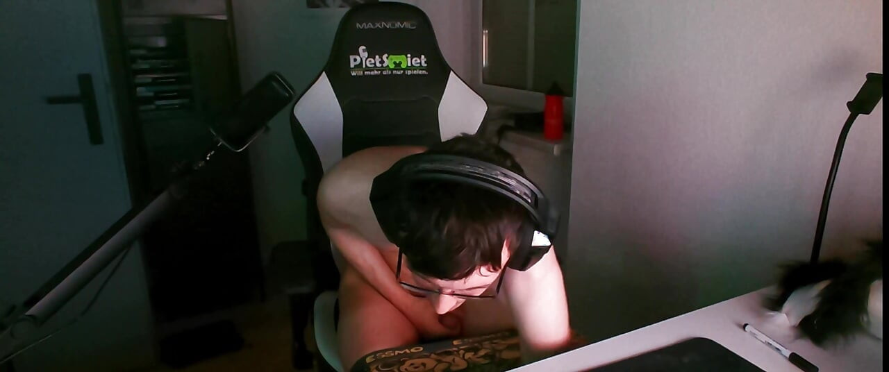 bi18 hot boy wixxxen
