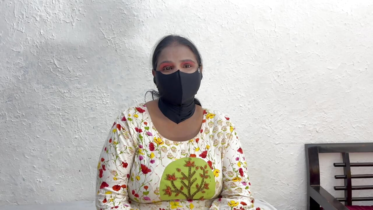 Ek admine ek garib ladki ko choda uska faida uthaya