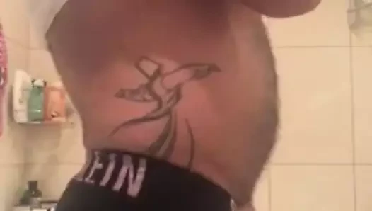 Belgian porn video – MonsterBear