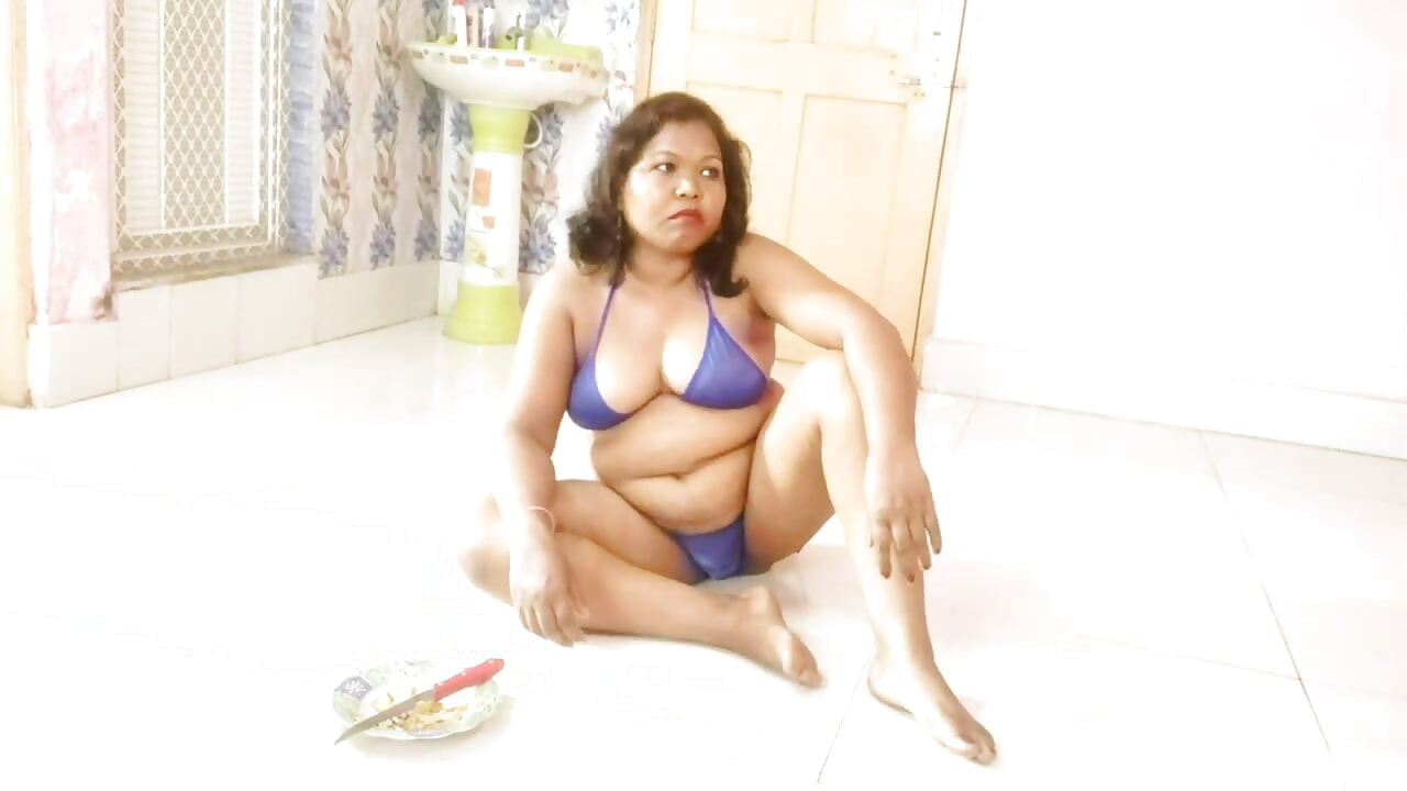 Indian Housewife Huge Boobs 5