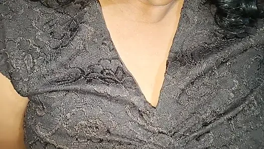 Ateşli Asyalı evli kadın genç orta yaşlı seksi kadının ateşli seks için sert yarağa ihtiyacı var