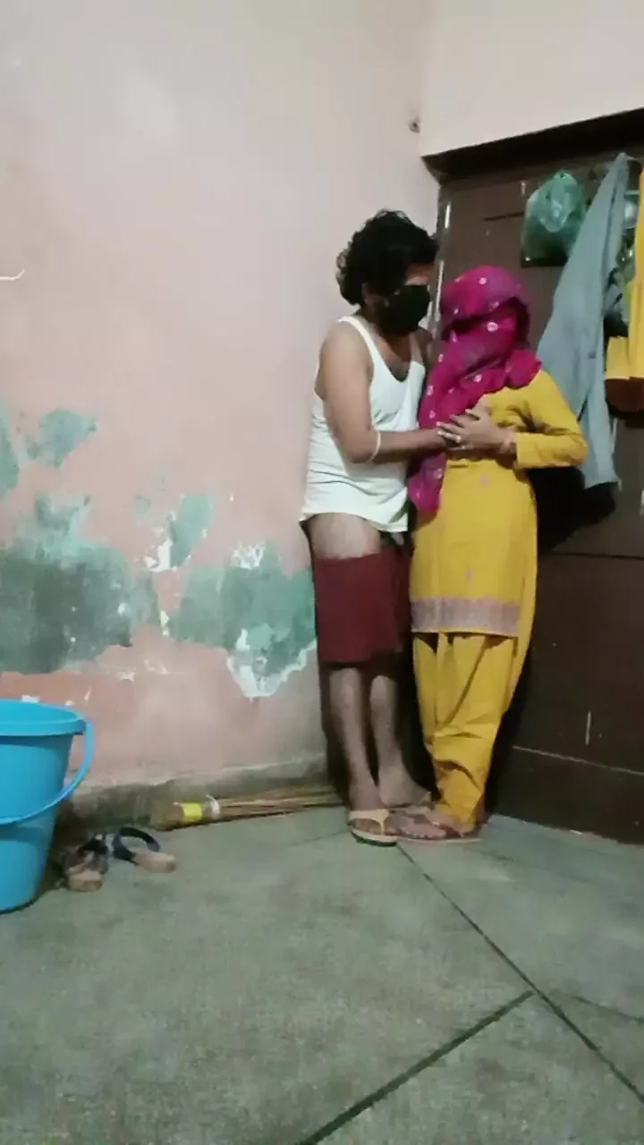 Student who came to study had sex with teacher