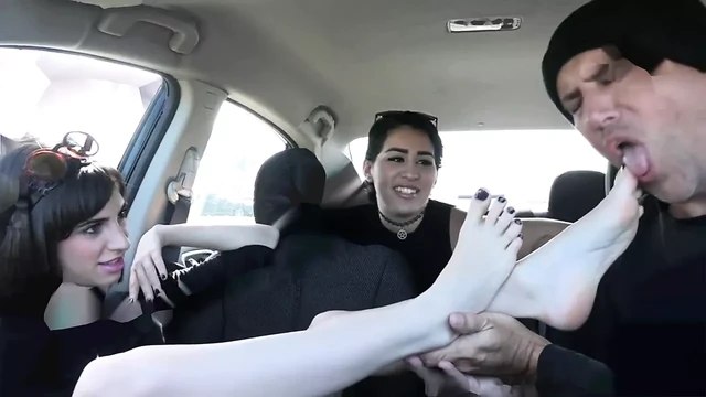 FOOT GODDESS