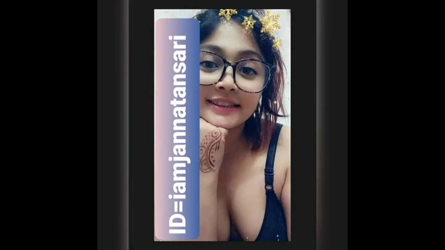 Beautiful Indian girl showing boobs