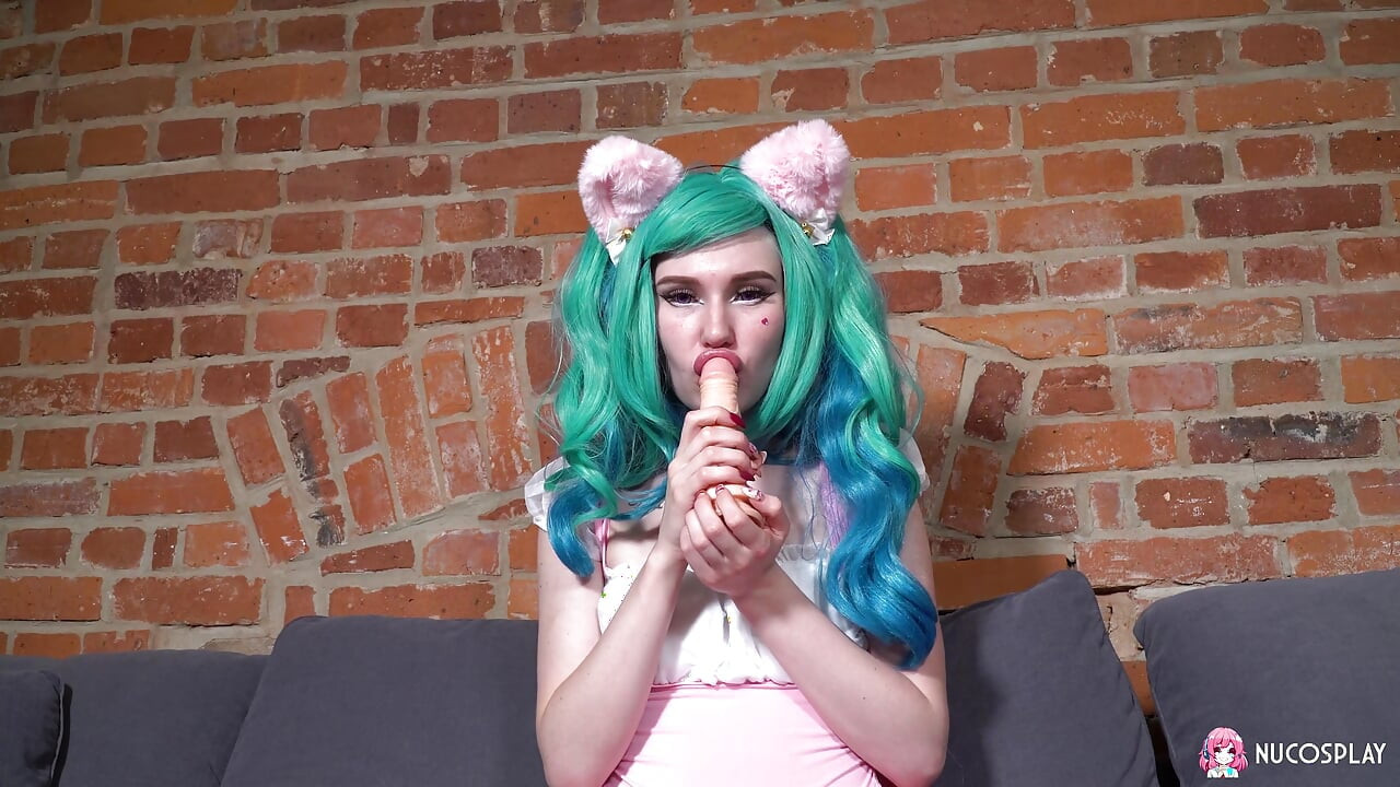 Buttpluged Furry Slut Leyla Lure Loves to Drill Her Pussy