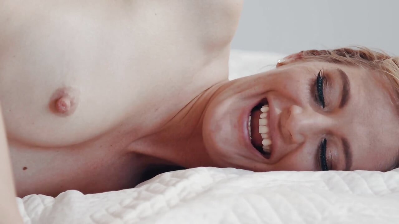 Lésbicas lésbicas 3_scene 2_anal lésbicas!