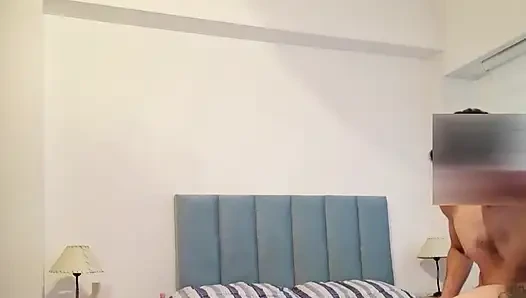 Ruby lagi asik mandi bareng-bareng sampai toketnya dicrot sperma hangat, tapi dia malah minta dimaafkan sama kontol besar