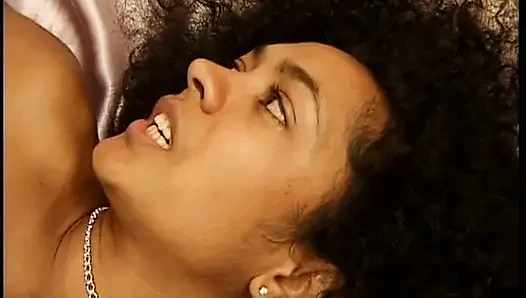 Curvy MILF Gets Fingered and Filled with Dripping Creampie