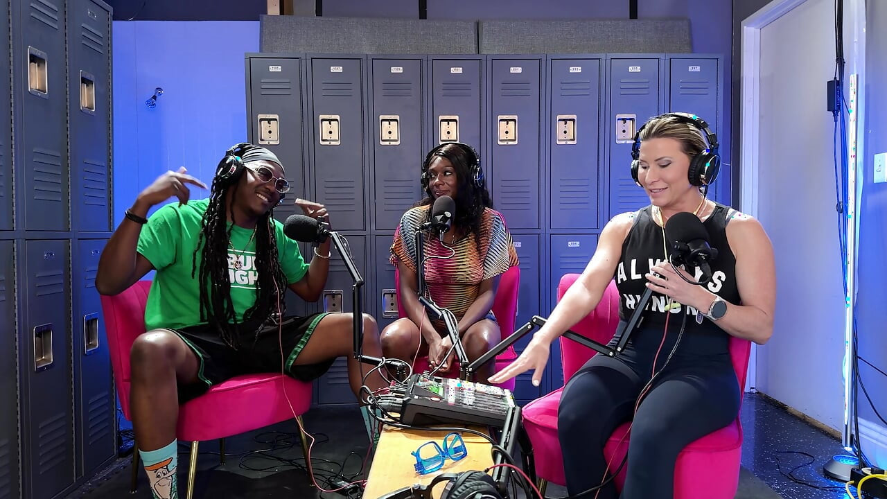 Ariel Interviews  Paris Love and Sable OnSet About Their Recent Match