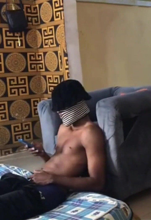 Got Horny and Chatted My Boyfriend to Come Over