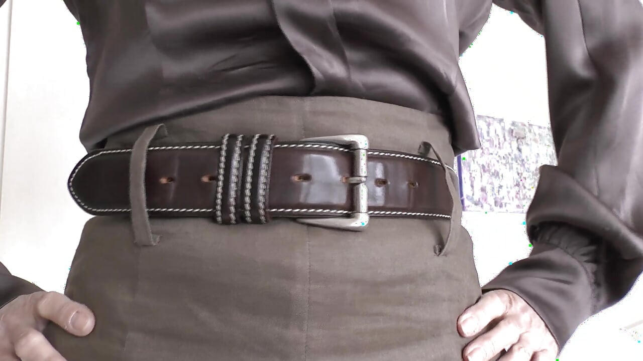 Curea excitantă Amenajare cu o fustă de lenjerie, partea 2, doamna Victoria Valente