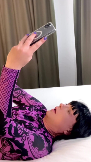 Jaw-dropping moment from "Violet Velvet"