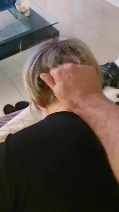 Capucine ass