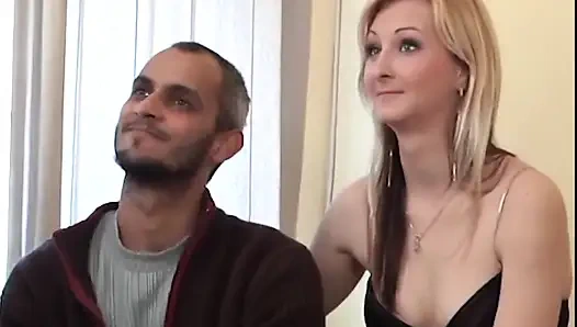 Девушка, которой ничем не довольна