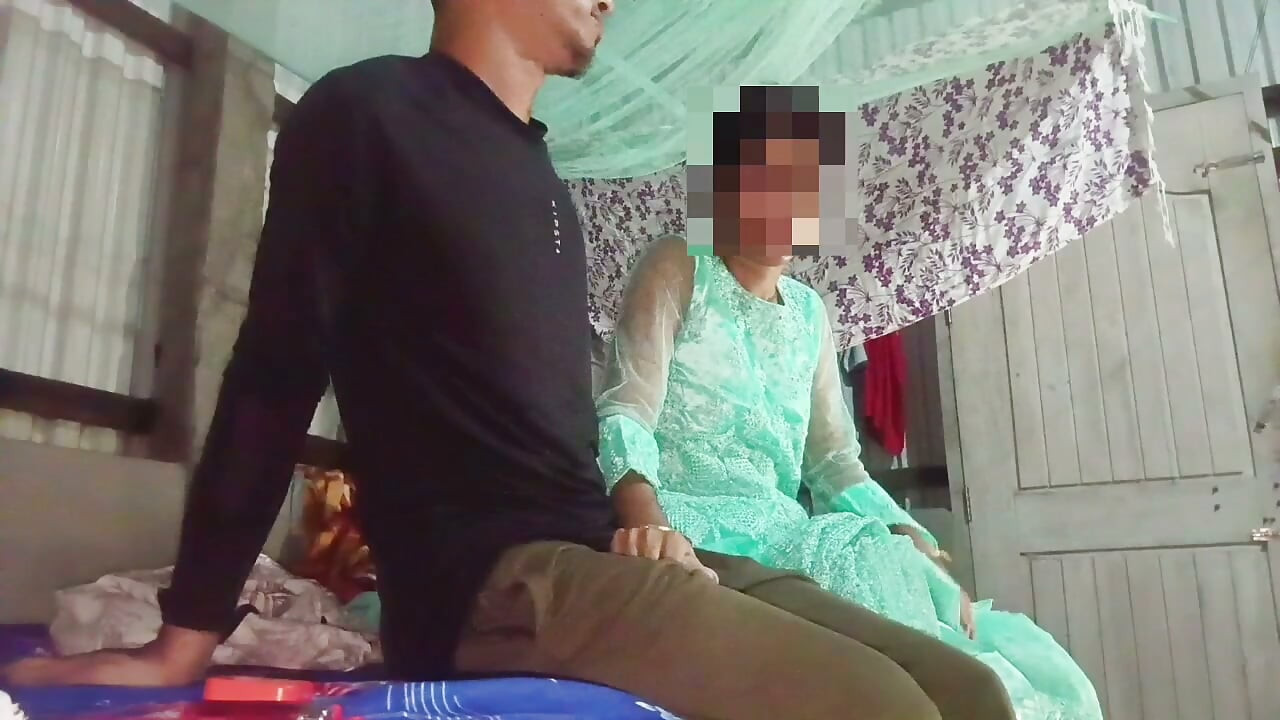 Indian Desi Village 18+ Teen Girl Fucked Hard by Her Lover