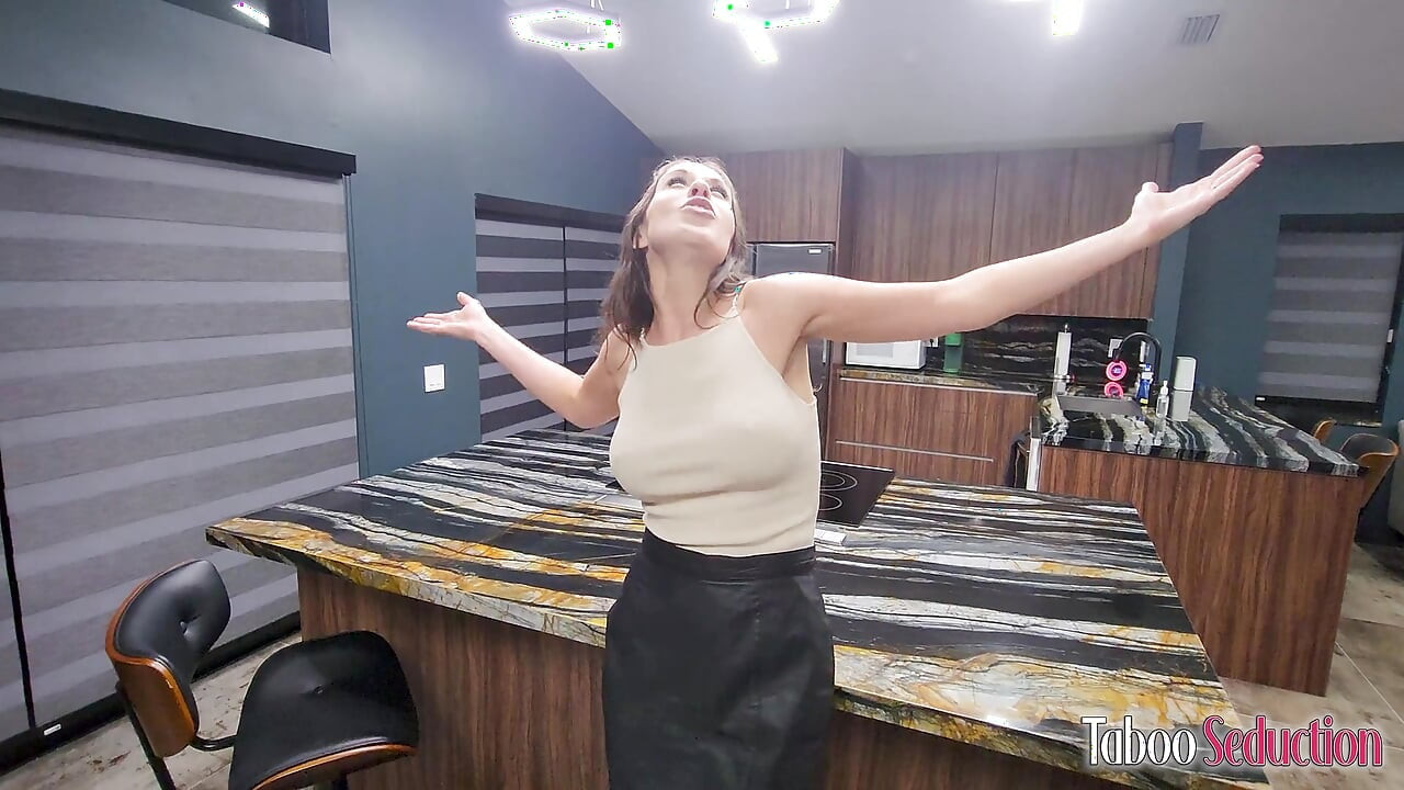 Celebrating Success with My Hot Step Mom Amiee Cambridge - Taboo Seduction
