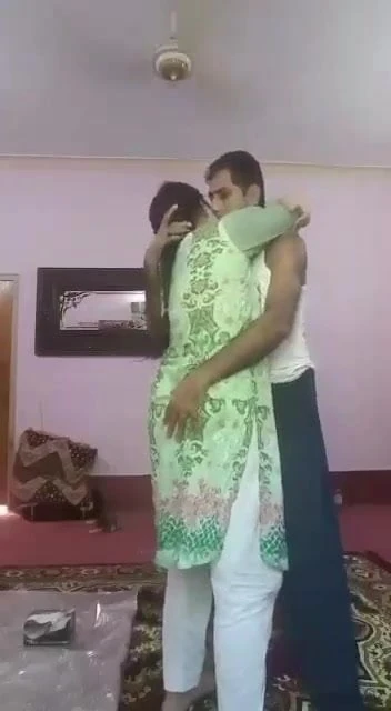 Desi Couple Romance & boobs press