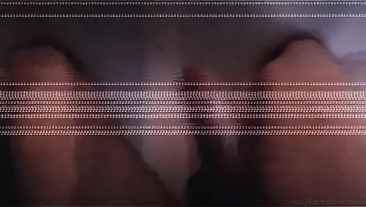 40 Kommt in 28 Minuten Footjob