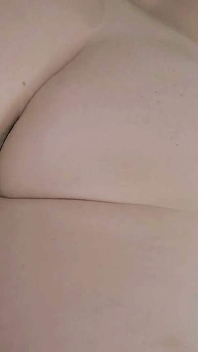Thick Babe takes on a massive Fucking Machine | Clip 1
