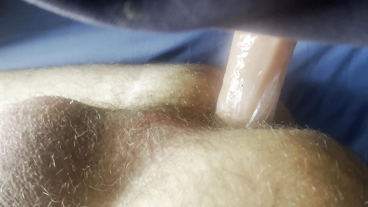 Une petite espagnole blonde baise avec son mari