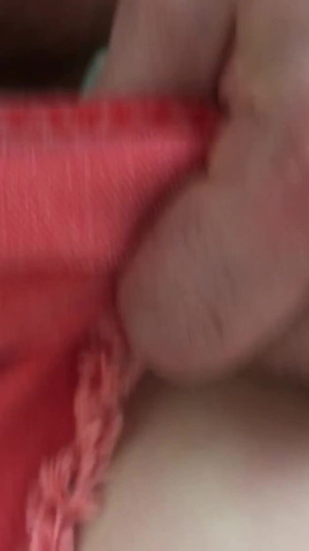 Bedövning ögonblick från "MIN EFTER 25 ÅRS ANVÄNDNING! Enorm samlingsvideo av spermasprut, creampies och fitta orgasmer. Närbilder."