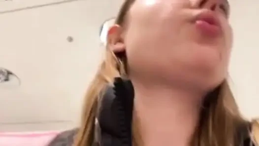 Extreme show in the changing room with jucielussie