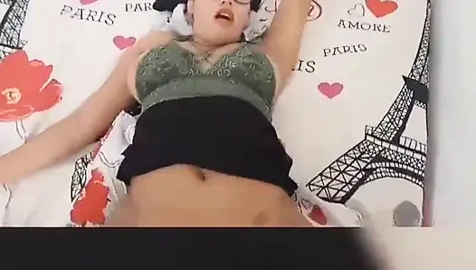 Karım işe gidiyor ve büyük memeli ve götlü komşuyu eve getiriyorum bu Amerika Birleşik Devletleri'nde oldu