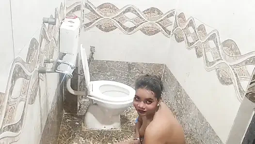 Bhabhi Ki Bhan Ki Badroom Ma Chudayi