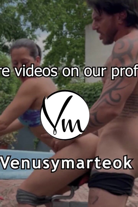 Min kone gir meg en blowjob i hagen og jeg kommer inne i fitta hennes.