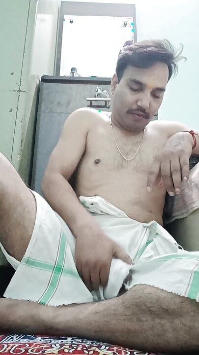 Indian desi man enjoy sex with neighbour and army officer daddy