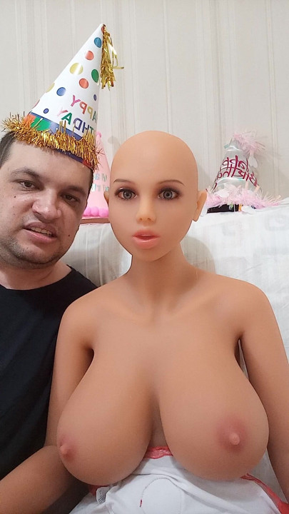Vasile Mondialu blonda buna romania new 2026 videochat 69