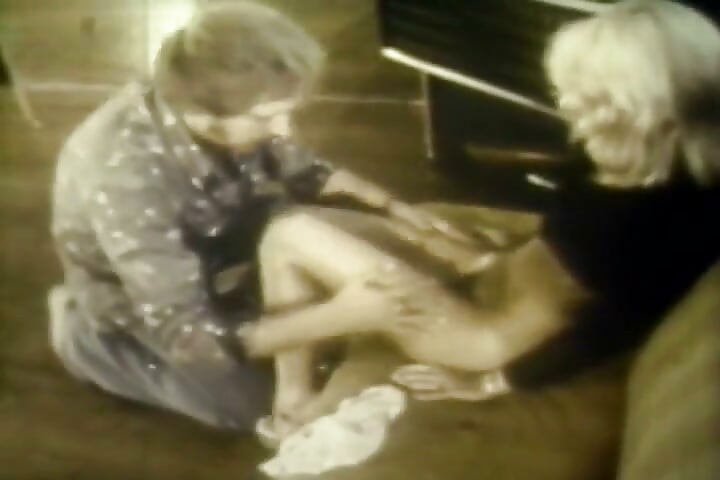 Vintage Cum Sluts Guzzle Loads in Retro Living Room Orgy