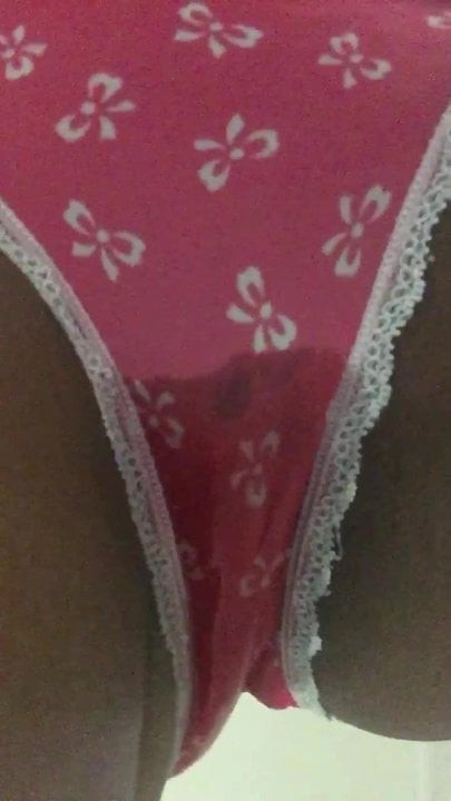 LUCIOUS AND WET......