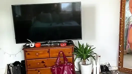 Versaute britische college-teen ASmr wichsanleitung