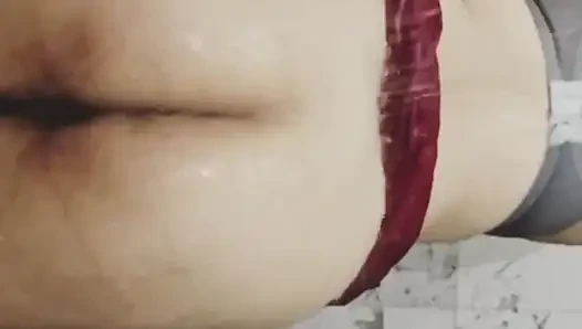 Priya si kakak ipar india lagi pamer pantat bahenolnya