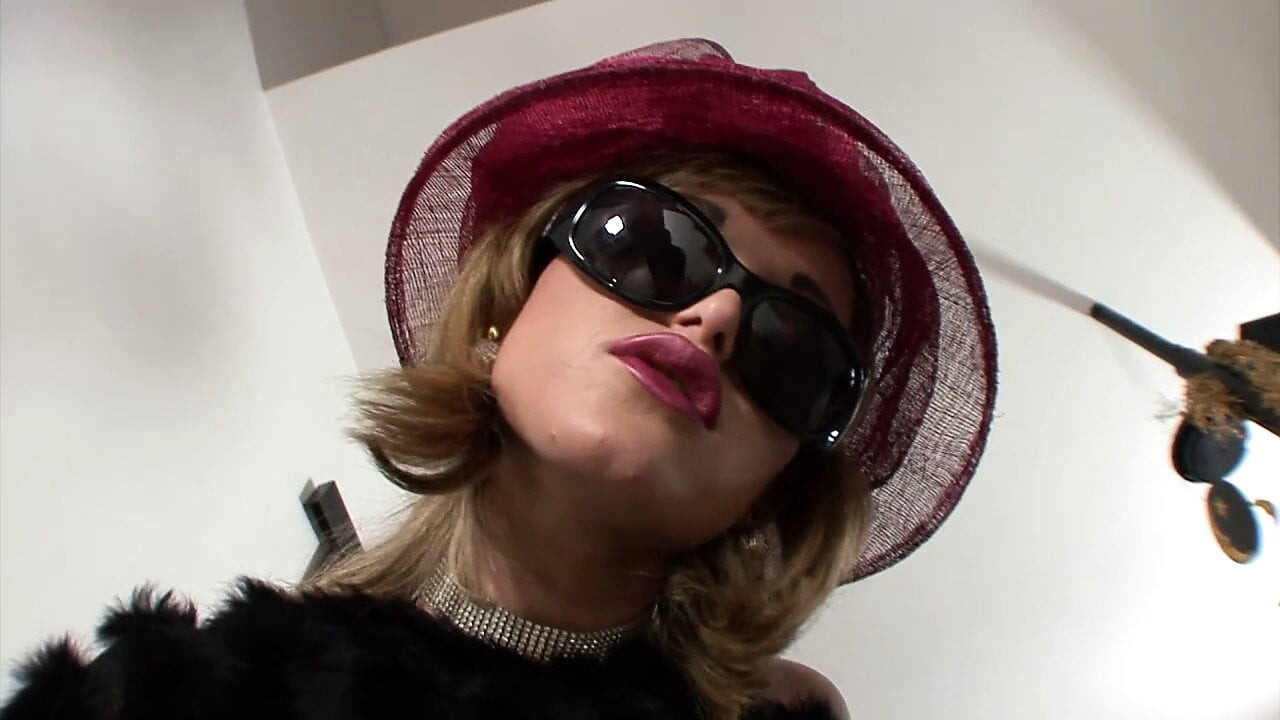 Glamour Dolls 3 - Episode 4