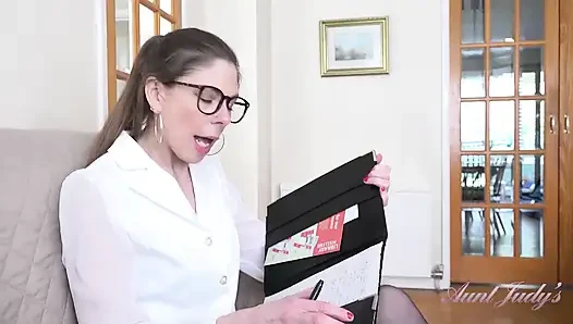 Ibu tiri - terapis seks barumu alice maze tahu apa yang kamu butuhkan