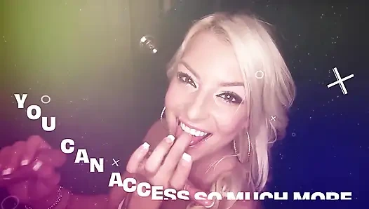 СЕКРЕТЫ ГЛОРИХОЛА - Dolly Paige глотает толстую порцию спермы у глорихола