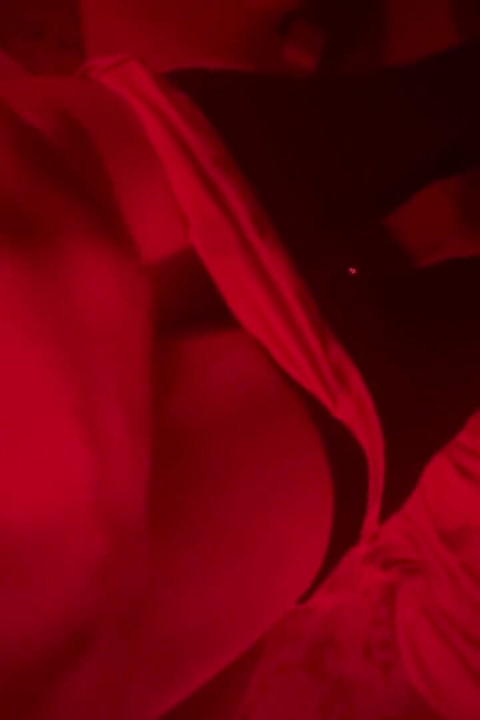 Cuming in Leggings