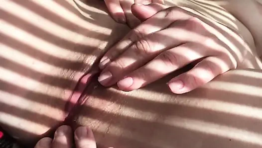 Morgensex im büro. Creampie muschi ficken. Weiblicher orgasmus und pulsierende Klitoris. Nahaufnahme