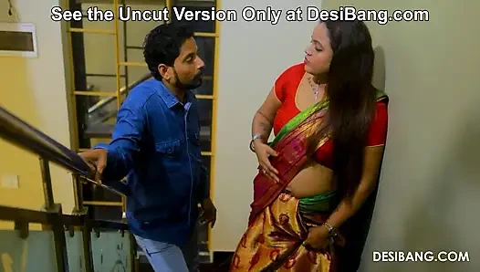 Новобрачной дези жену в шелковой сари трахнули на ДезиБэнге