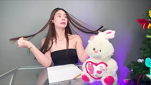 GURUKU NGGAK NGASIH AKU DI KAMAR MANDI