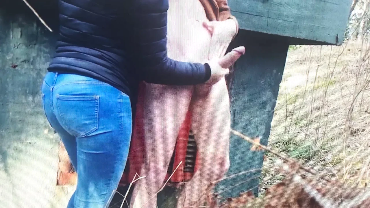 Helping big cum : )