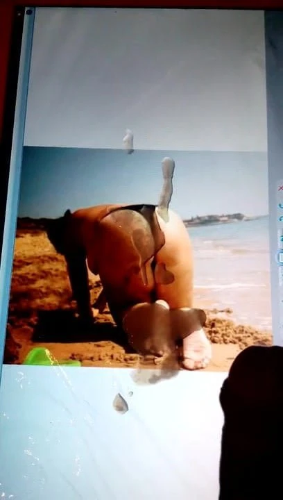 Cum tribute on ass bbw